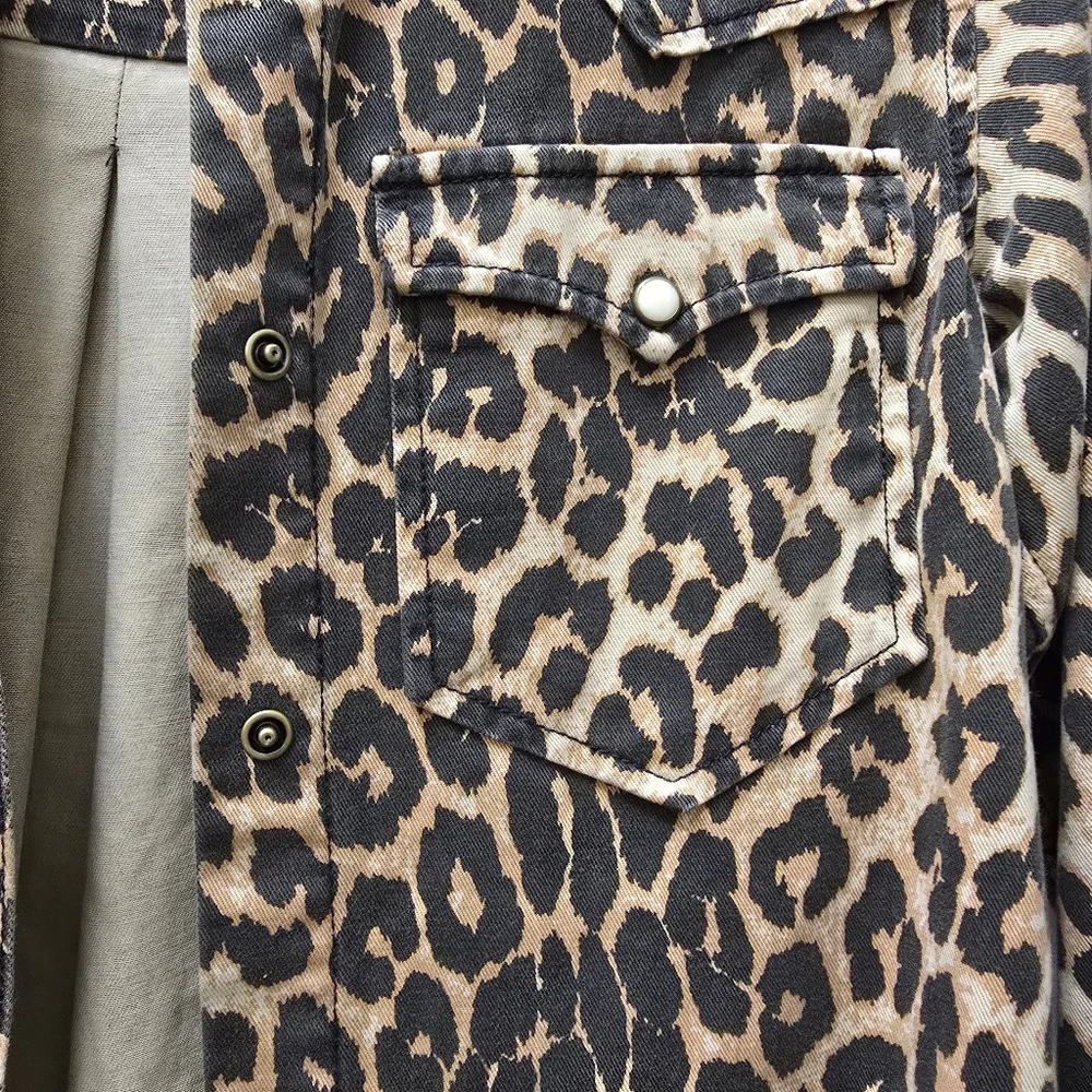 ALLSAINTS Ezra Leopard Print Snap Long Sleeved Jacket Top Size 0 - Picture 6 of 8